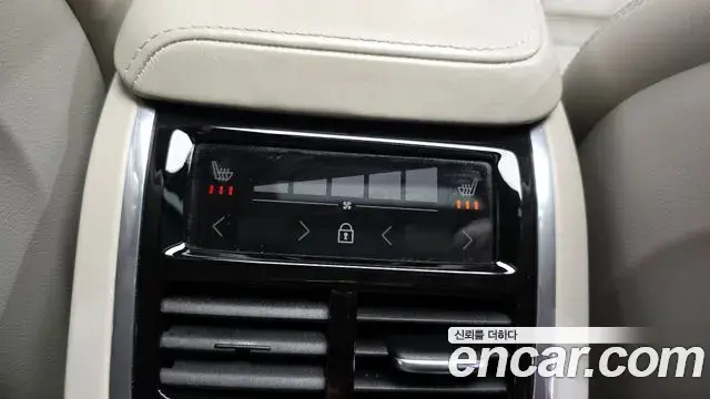 Volvo S60 2020 — Şəkil 13/35
