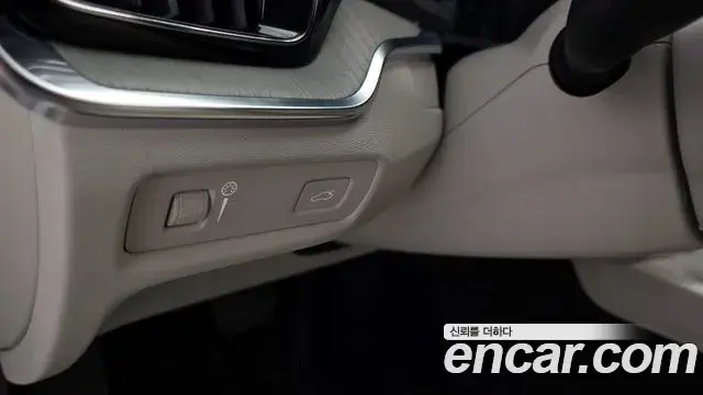 Volvo S60 2020 — Şəkil 25/35