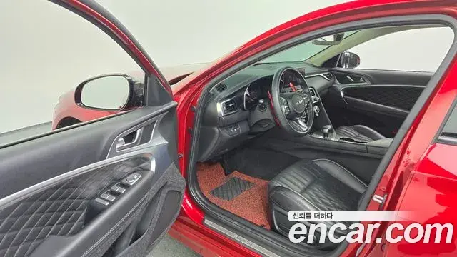 Genesis G70 2021 — ფოტო 32/35