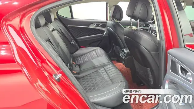 Genesis G70 2021 — ფოტო 34/35