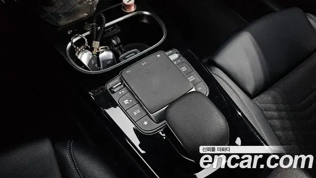 Mercedes-Benz A-Class 2020 — Фото 17/20