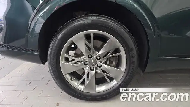 Genesis GV70 2021 — ფოტო 9/31