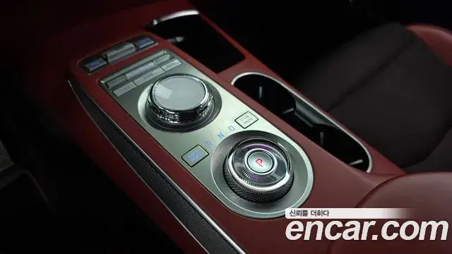 Genesis GV70 2021 — ფოტო 4/31