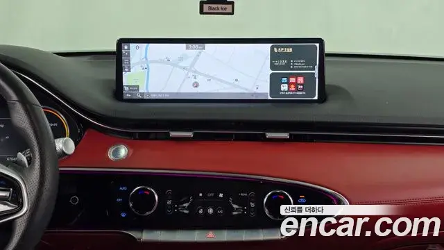 Genesis GV70 2021 — ფოტო 20/31