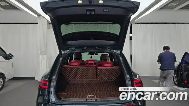 Genesis GV70 2021 — ფოტო 10/31