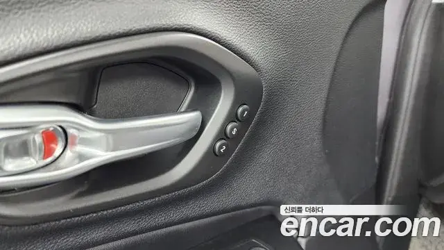 Jeep Cherokee 2020 — Şəkil 29/35
