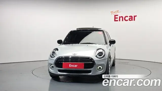 Mini Cooper 2020 — Photo 3/20