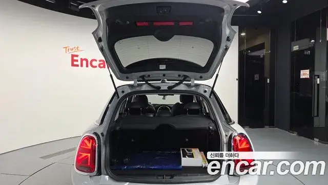 Mini Cooper 2020 — Photo 20/20