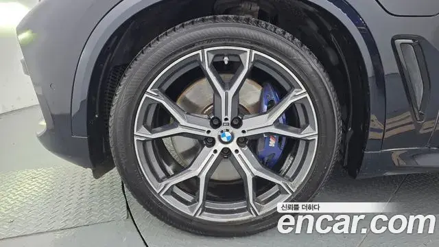 BMW X5 2021 — Şəkil 9/33