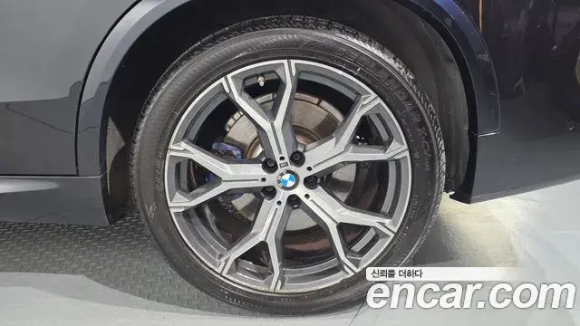 BMW X5 2021 — Şəkil 10/33