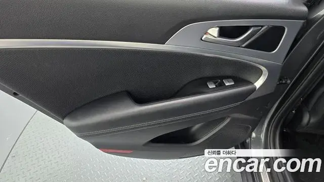 Genesis G70 2019 — Şəkil 23/31