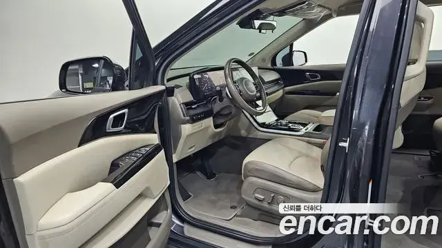 Kia Carnival 2022 — Фото 10/20