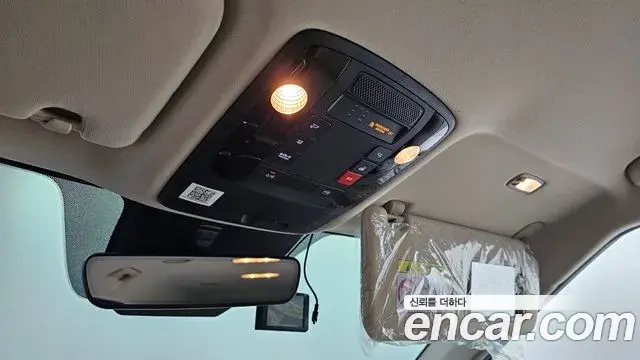 Kia Carnival 2022 — Фото 18/20