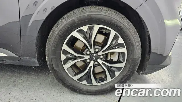 Kia Carnival 2022 — Photo 15/30