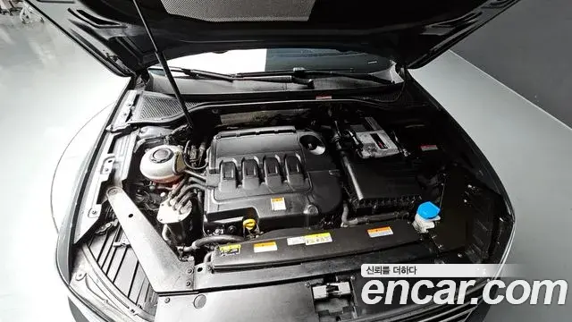 Volkswagen Passat GT 2021 — Şəkil 28/30