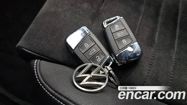 Volkswagen Passat GT 2021 — Şəkil 27/30