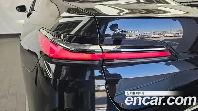 BMW 7 Series 2024 — ფოტო 36/36