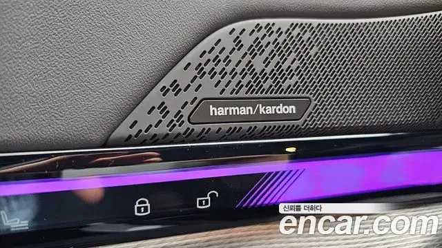 BMW 5 Series 2024 — Фото 18/20