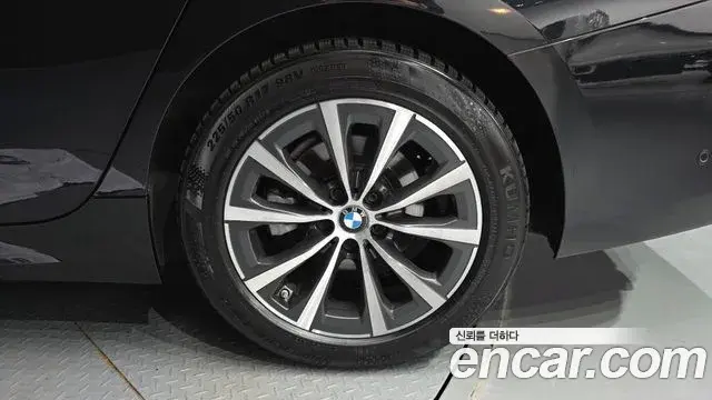 BMW 3 Series 2023 — Photo 5/34