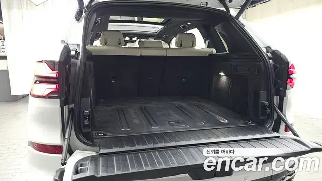 BMW X5 2025 — ფოტო 13/36