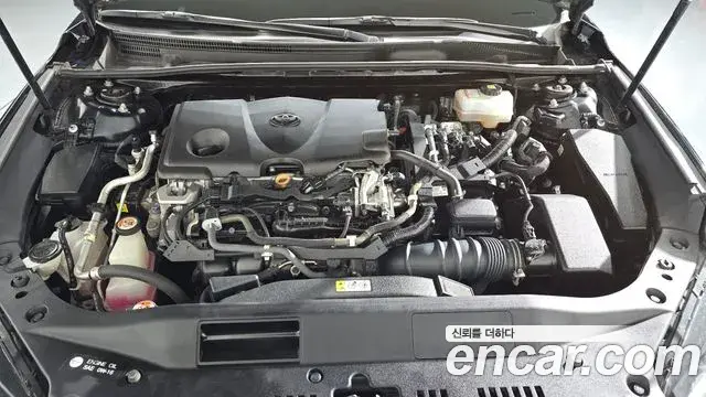 Toyota Avalon 2019 — Photo 9/20