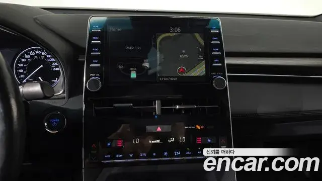 Toyota Avalon 2019 — Photo 4/20