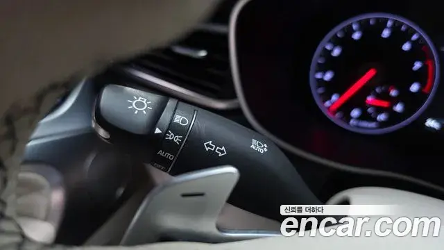 Genesis G70 2019 — Photo 7/35