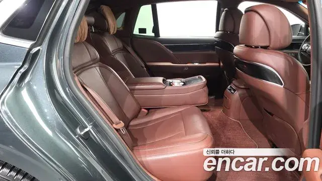 Genesis G90 2022 — Şəkil 30/33