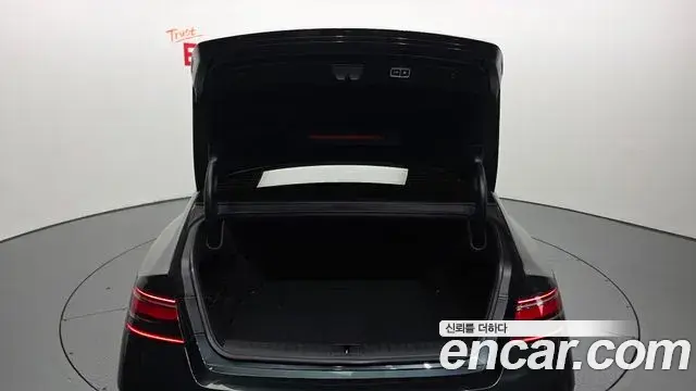 Genesis G90 2022 — Şəkil 26/33
