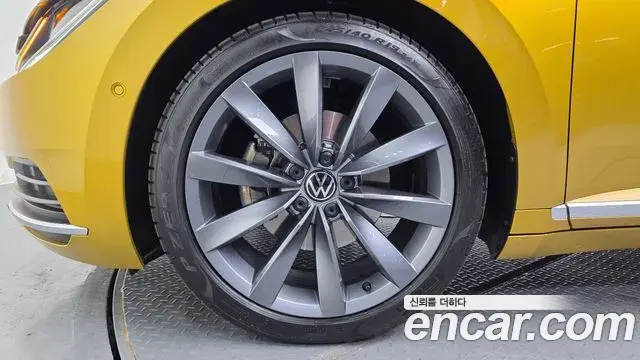 Volkswagen Arteon 2020 — Photo 25/34