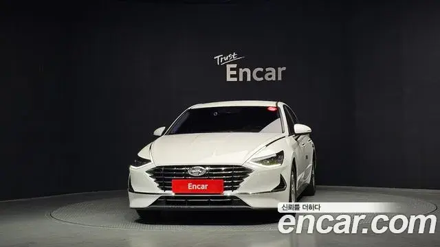 Hyundai Sonata 2019 — Фото 3/20