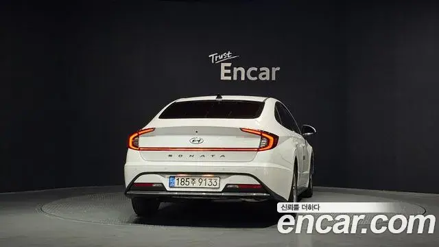 Hyundai Sonata 2019 — Фото 4/20