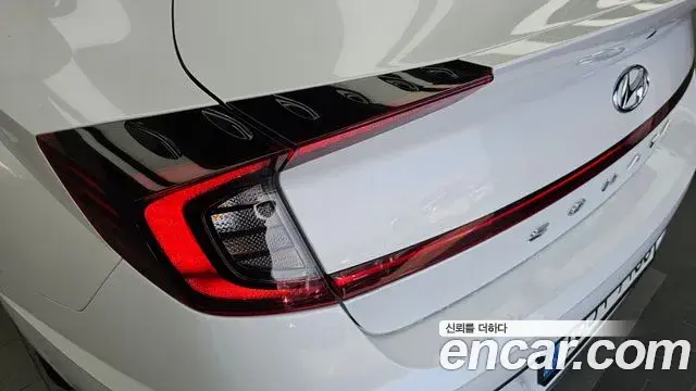 Hyundai Sonata Hybrid 2019 — Şəkil 2/32