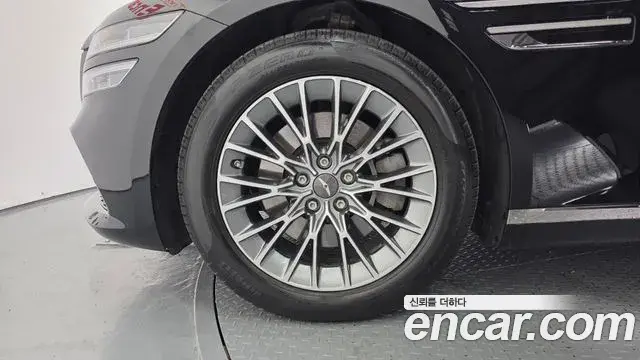 Genesis G80 2022 — ფოტო 29/31