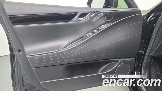 Genesis G80 2022 — ფოტო 25/31