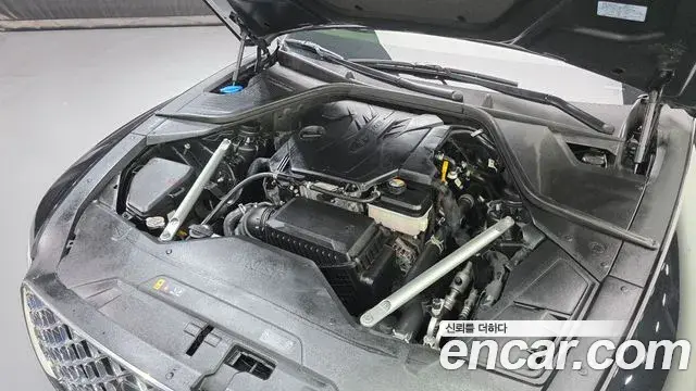 Genesis G80 2022 — ფოტო 31/31