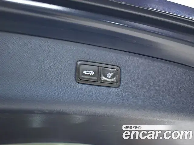 Genesis GV80 2023 — ფოტო 15/20