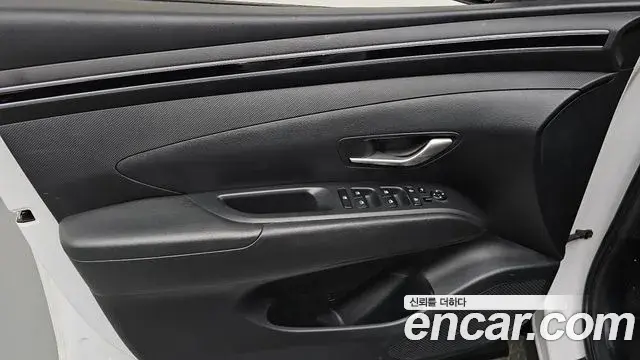 Hyundai Tucson Hybrid 2021 — ფოტო 30/31