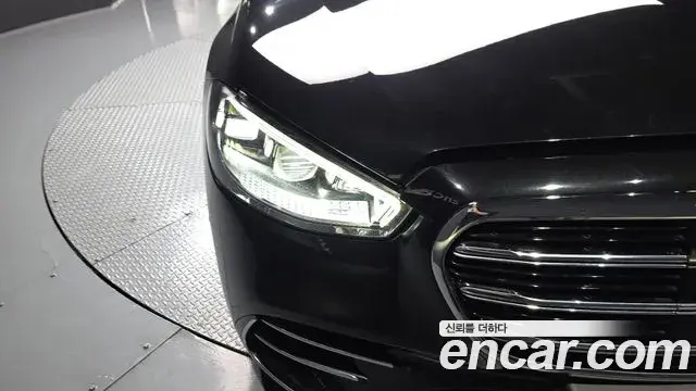 Mercedes-Benz S-Class 2022 — ფოტო 13/22