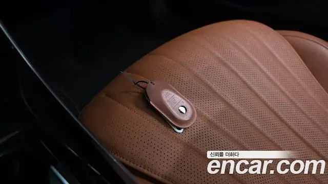 Mercedes-Benz S-Class 2022 — ფოტო 7/22