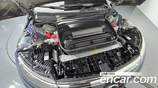 Mercedes-Benz EQS 2022 — Şəkil 16/36
