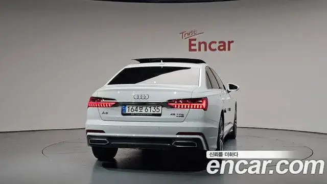 Audi A6 2021 — ფოტო 11/36