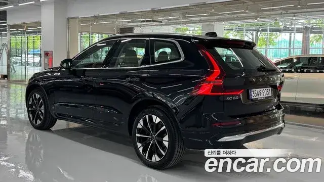 Volvo XC60 2026 — ფოტო 16/19