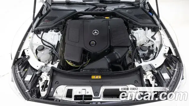Mercedes-Benz E-Class 2025 — Фото 5/20