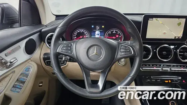Mercedes-Benz GLC-Class 2018 — Фото 13/20