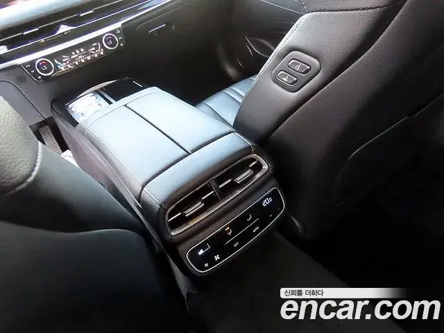 Genesis G80 2020 — Photo 11/20
