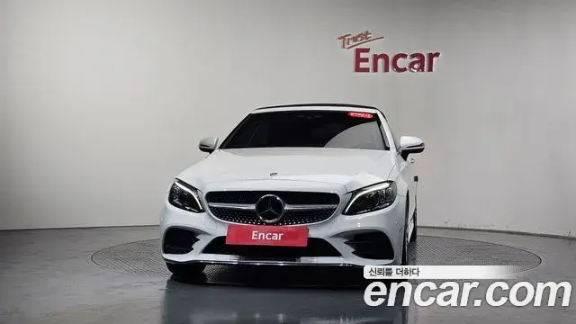 Mercedes-Benz C-Class 2022 — Photo 15/31