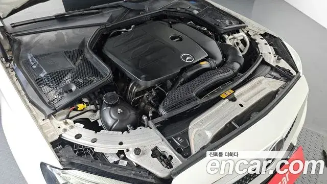 Mercedes-Benz C-Class 2022 — Photo 19/31