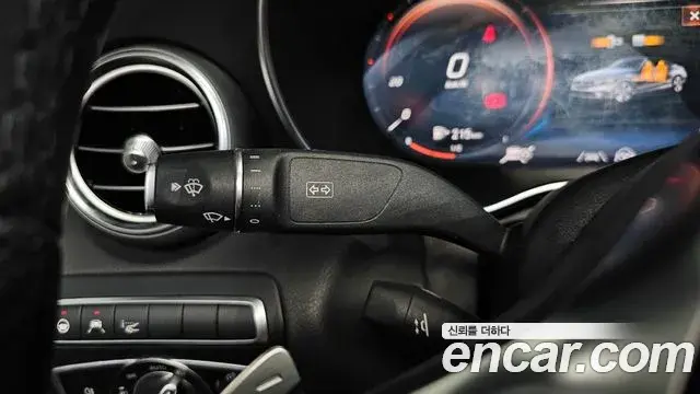 Mercedes-Benz C-Class 2022 — Photo 27/31