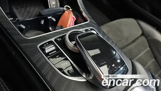 Mercedes-Benz C-Class 2022 — Photo 17/31